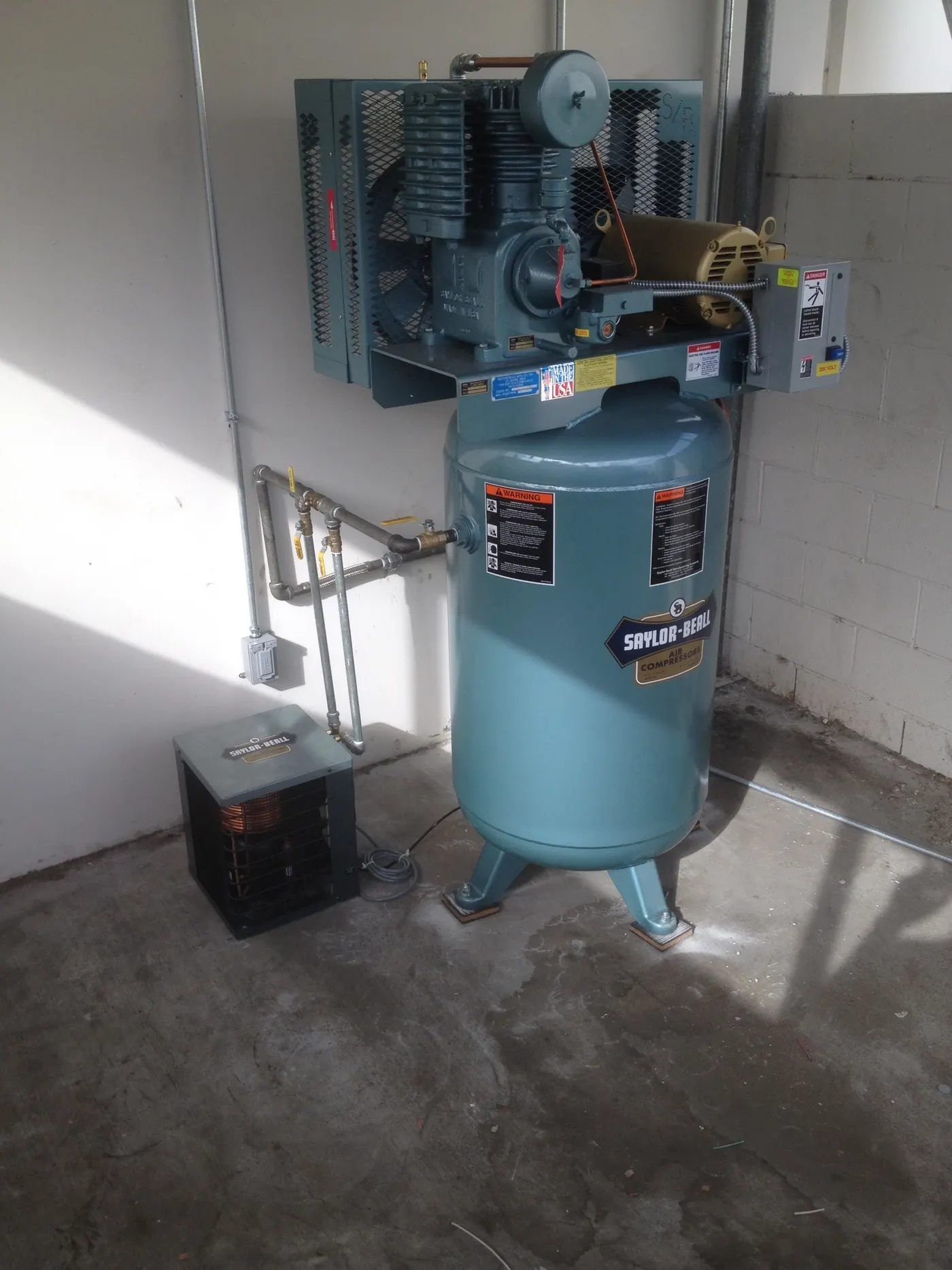 Saylor-Beall Reciprocating Compressor installed by Autolift & Equipment Service in Southern California