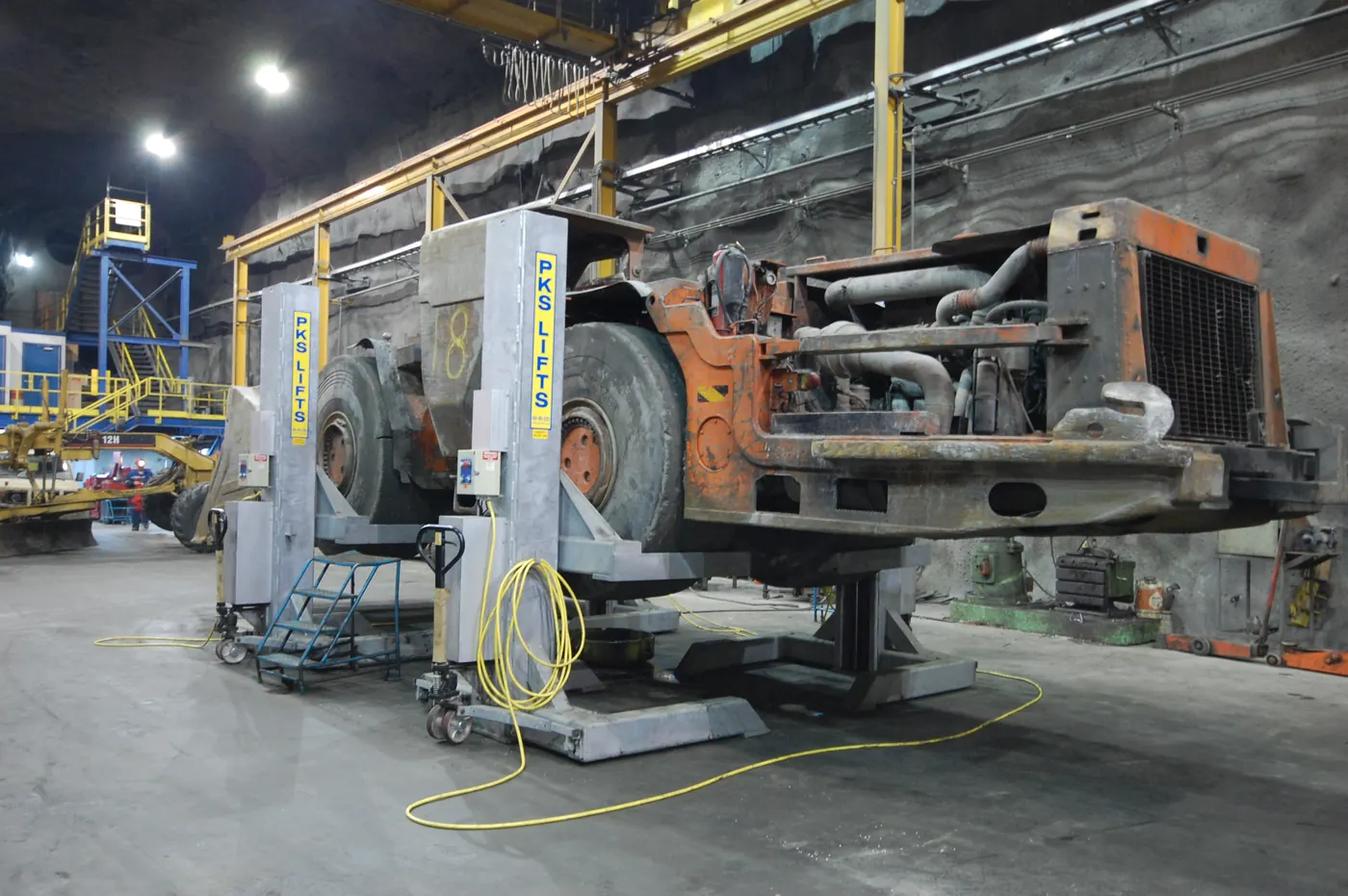 PKS 160,000 lbs Capacity Mobile Columns installed by Autolift & Equipment Service in Southern California